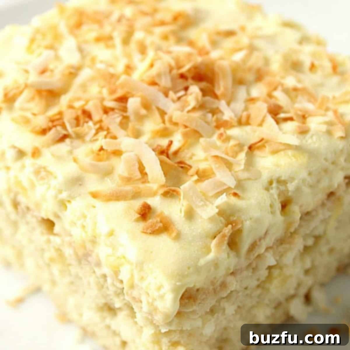 Pina Colada Dream Cake 1 featured 17874