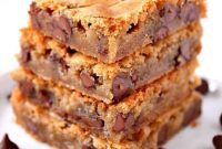 Ultimate Chocolate Chip Blondies