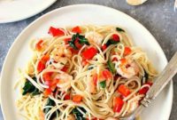 Lemon-Garlic Shrimp Scampi with Bell Peppers and Spinach