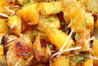Crispy Garlic Ranch Roasted Potatoes