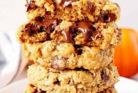Spiced Pumpkin Oatmeal Chocolate Chip Cookies