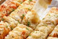 Melted Garlic Cheese Sticks