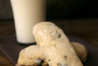 Crisp Chocolate Chip Cookie Dippers