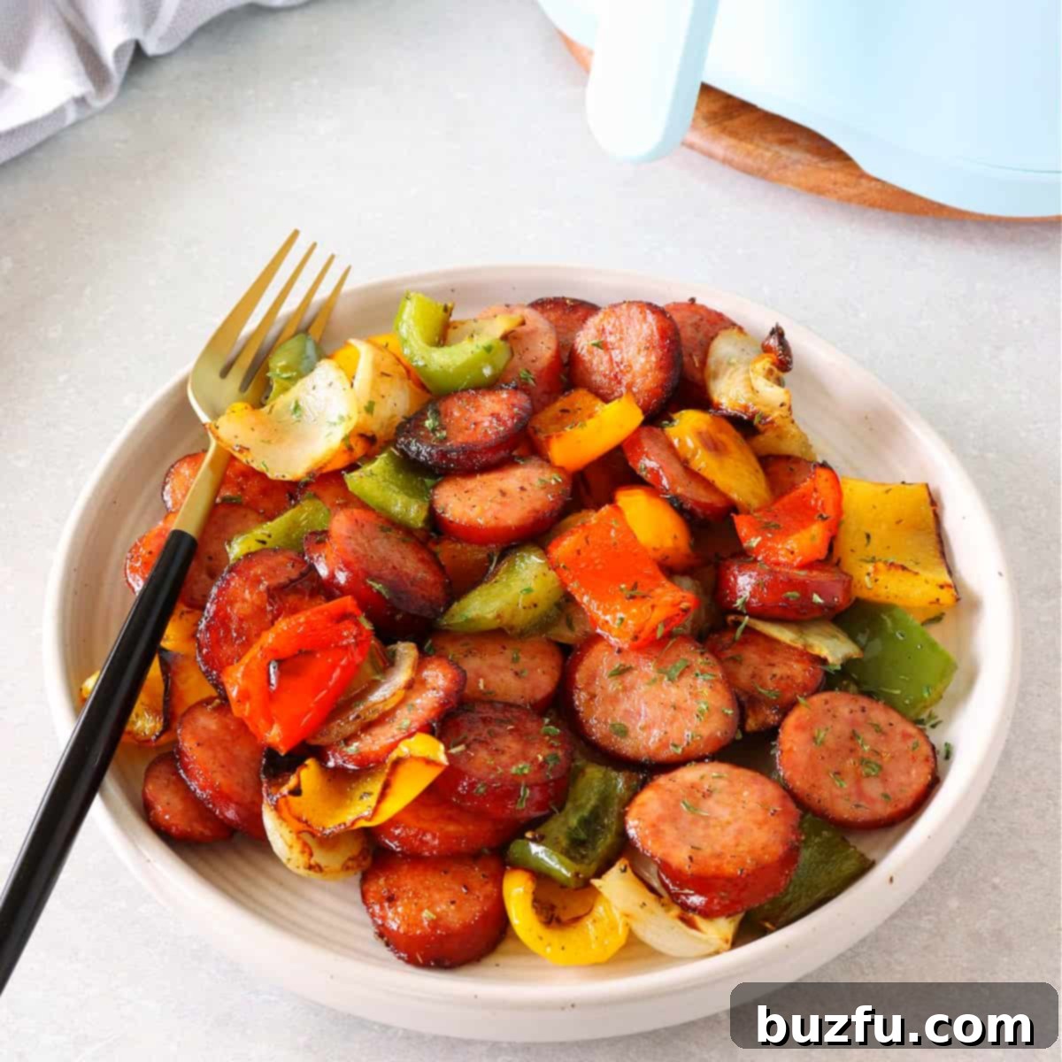 Effortless Air Fryer Sausage and Peppers 1 featured 37707