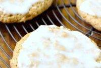 Homestyle Glazed Oatmeal Cookies