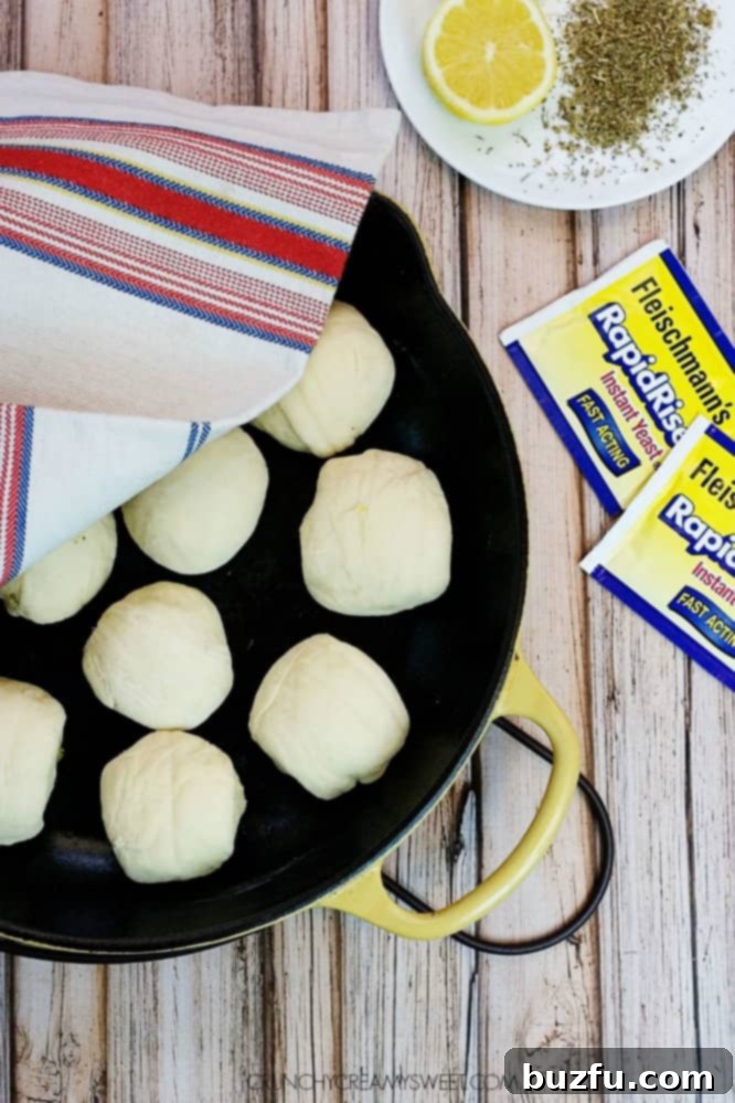 Easy Skillet Dinner Rolls with Citrus and Herbs - soft and fluffy dinner rolls baked in a skillet and packed with citrus and herbs!
