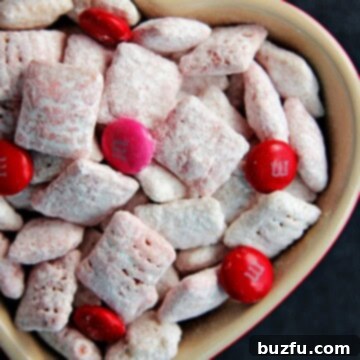 White Chocolate Strawberry Valentine's Day Puppy Chow from @crunchycreamysw