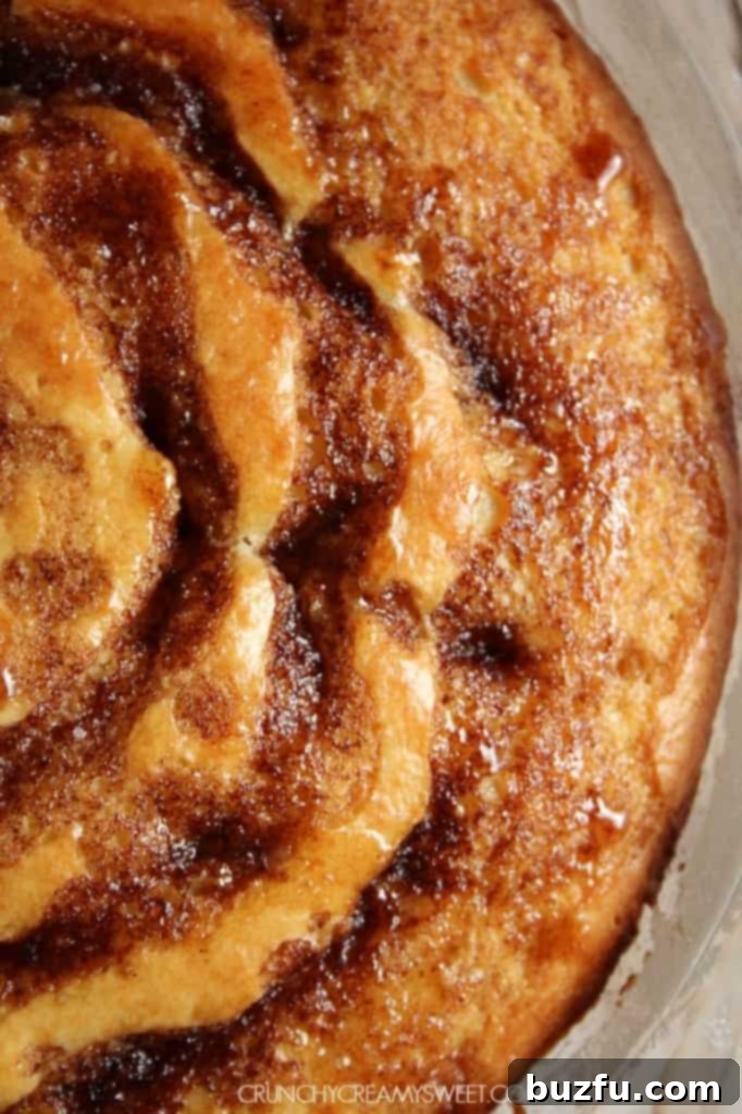 Cinnamon Roll Cake crunchycreamysweet.com