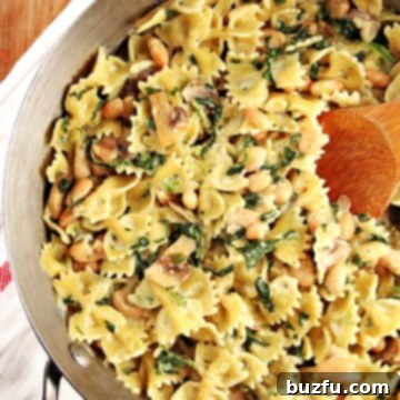 One-Pot Mushroom Spinach Pasta - meatless dinner idea that takes only 20 minutes