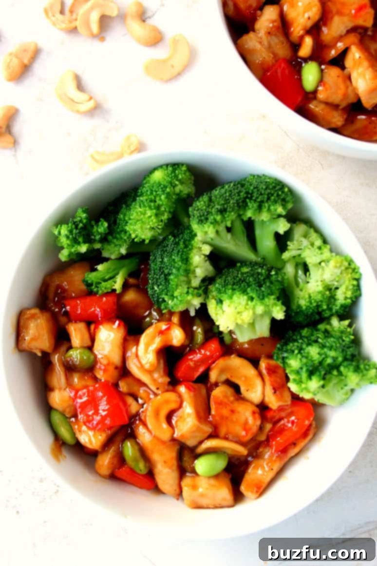 Quick and Easy Cashew Chicken Recipe - tender Asian chicken with crunchy cashews and vibrant vegetables in a delicious sauce!