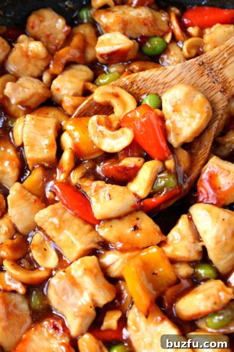 Quick and Easy Cashew Chicken Recipe - better than takeout Asian chicken with cashew and vegetables! Quick, easy and flavorful!