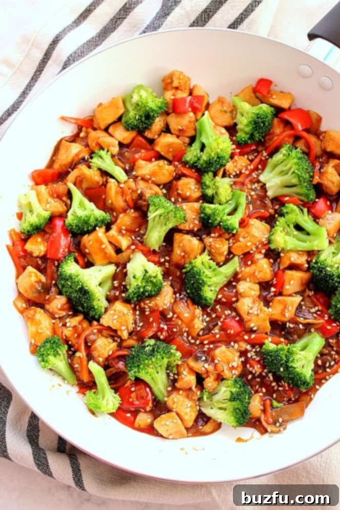 chicken stir fry in pan